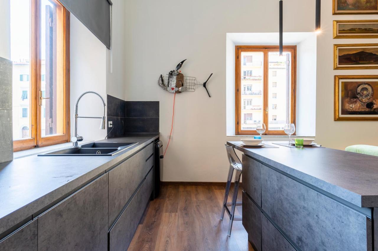 Piccola Venezia Canal View Charming Flat ليفورنو المظهر الخارجي الصورة
